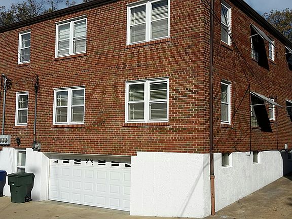 Attached Garage