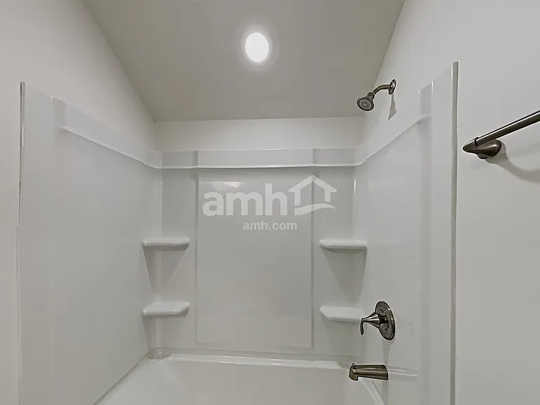 7072 Creeksong Dr — Photo 26
