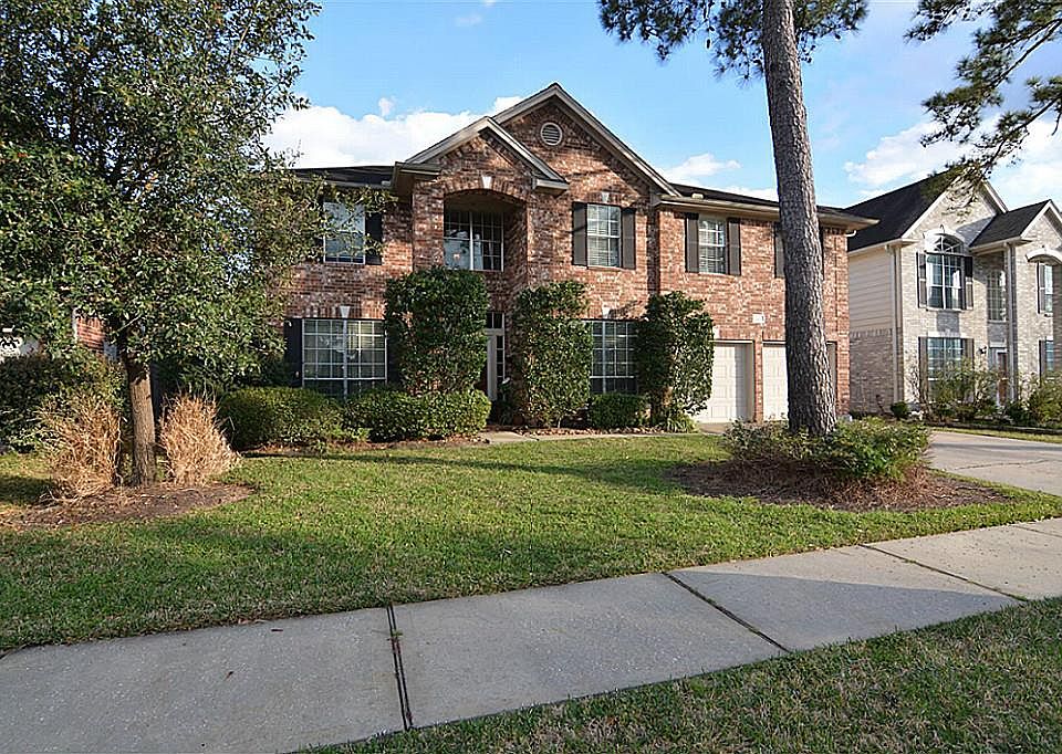 1st image of 20834 Deauville Dr