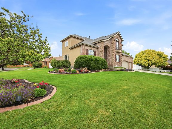 4th image of 2842 W Table Rock Dr