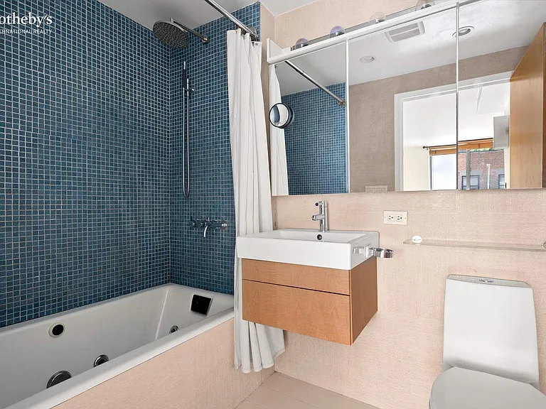 520 W 23rd St #8B — Photo 17
