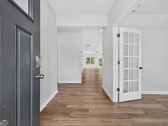 4th image of 120 Summerfield Place Dr