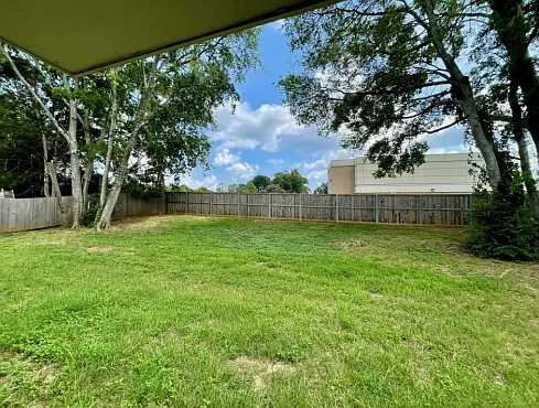 108 Rice Rd — Photo 3