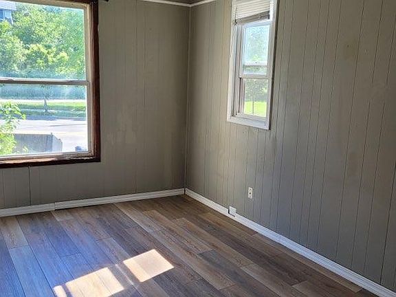 3rd image of 520 E Broadway #A