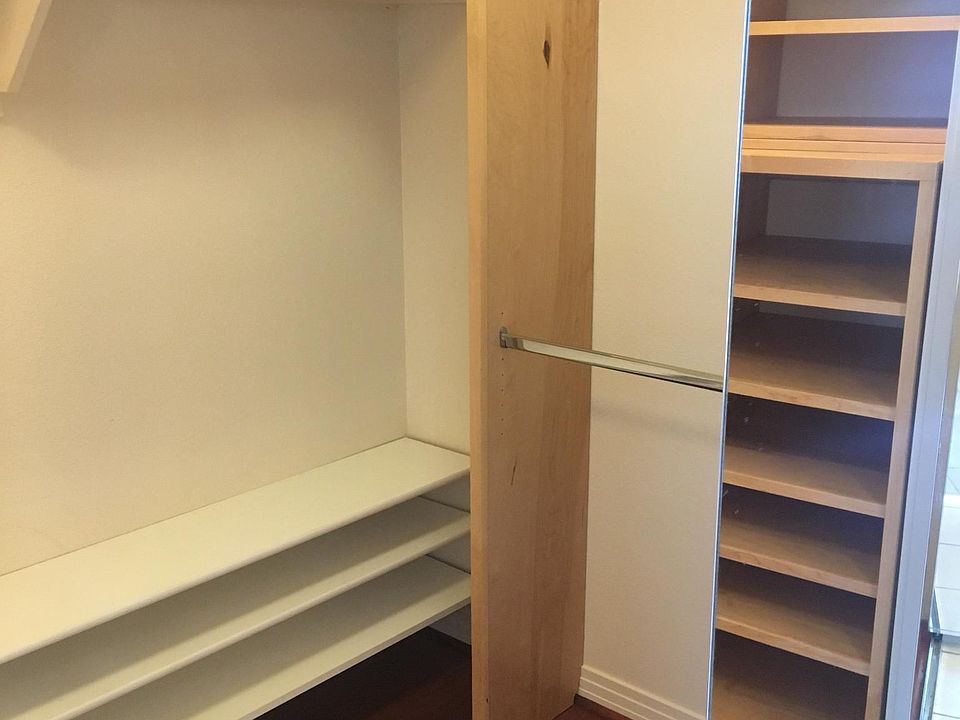 2nd image of 1608 India St Unit 507