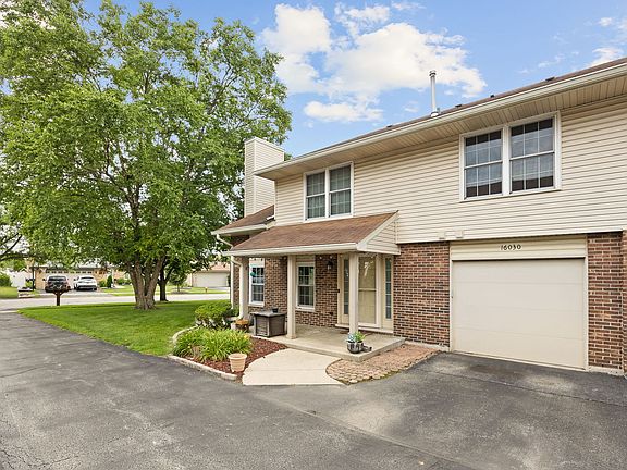 2nd image of 16030 S 85th Pl