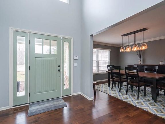 2nd image of 6598 Woodvine Dr