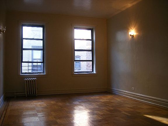 2nd image of 75 W Mosholu Pkwy N APT 3R