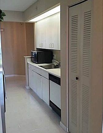 5th image of 1001 SW 141st Ave APT 104