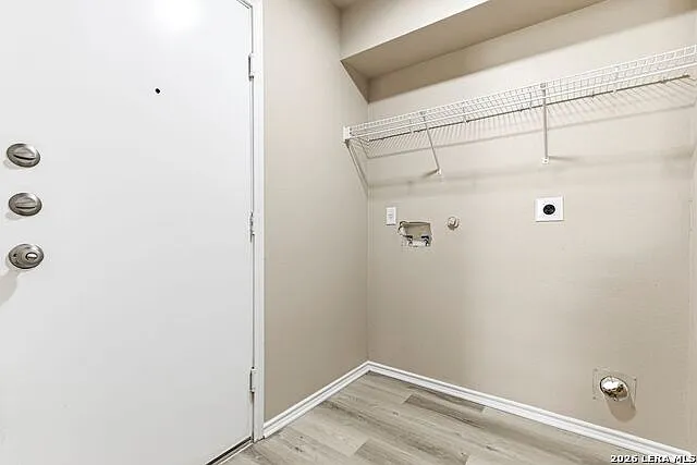 8050 Chisos Oak Dr — Photo 33