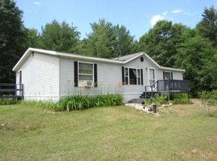 E2409 Lindee Ln, Waupaca, WI 54981