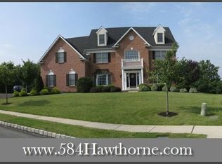 584 Hawthorne Ln, Harleysville, PA 19438
