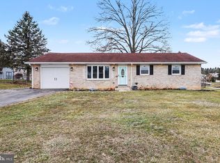 930 Forge Rd, Carlisle, PA 17015