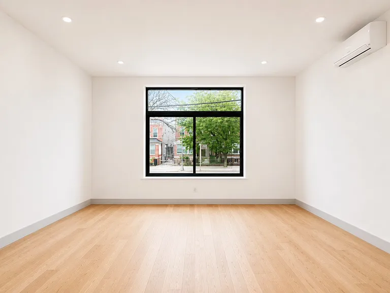 1726 Summerfield St #1L — Photo 5