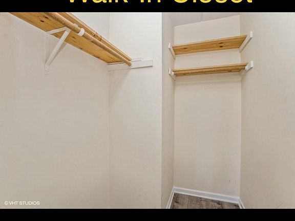 4th image of 277 Shorewood Dr APT Gd