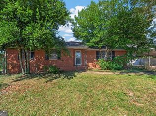 1111 Cliff Crest Ct, Marietta, GA 30008