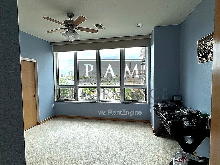 601 E Ogden Ave #601 — Photo 18