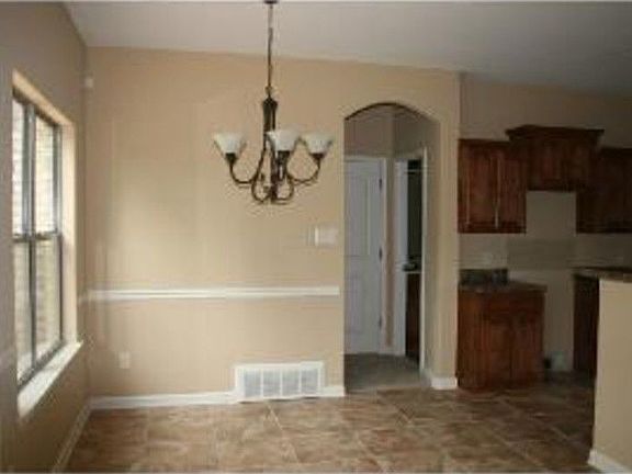 4th image of 455 Garden Springs Dr