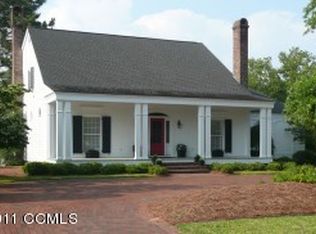 5212 Webb Ct, Morehead City, NC 28557