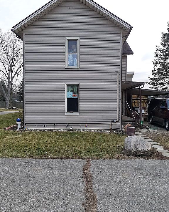 1st image of 28 Dewey St