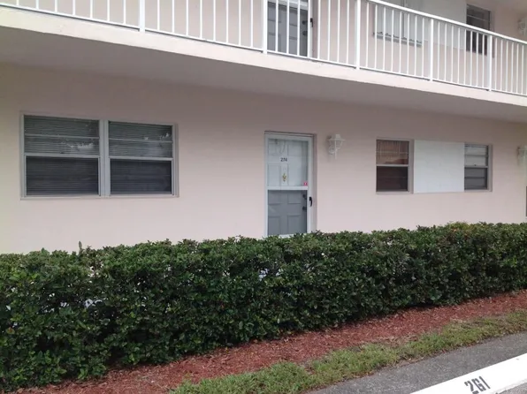18081 SE Country Club Dr #28274, Tequesta, FL 33469