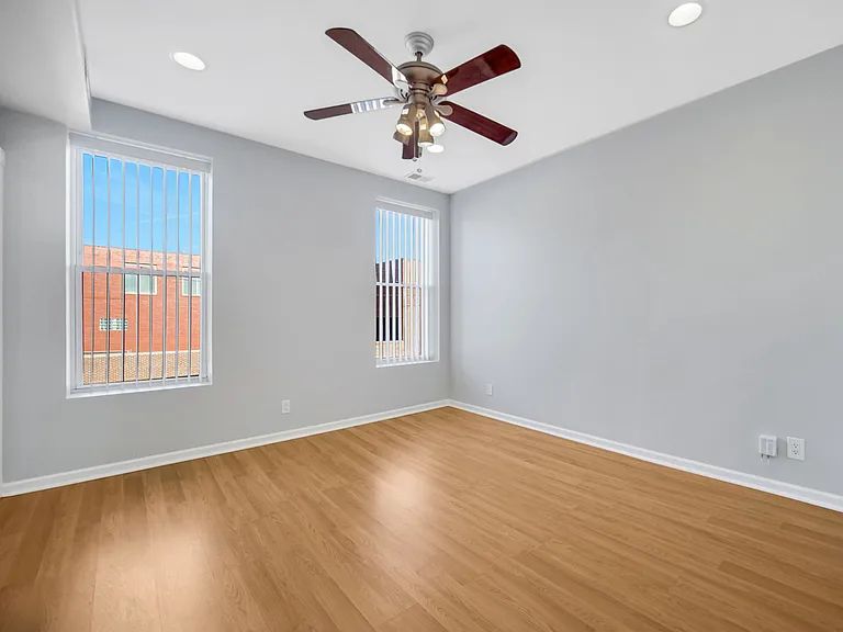 2255 W Fullerton Ave #2 — Photo 2