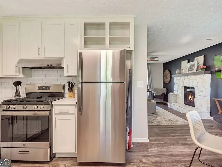160 Booth Rd SW #A — Photo 24