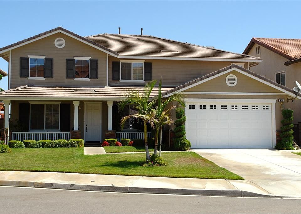 1st image of 16755 Tamarind Ct