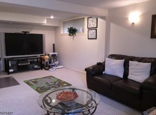 69 Taylor St, Dover, NJ 07801