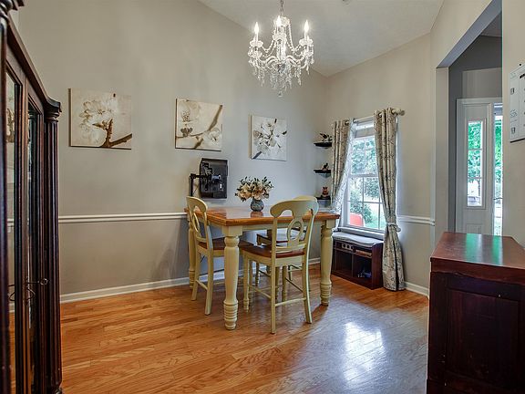 5th image of 3164 Tristan Dr