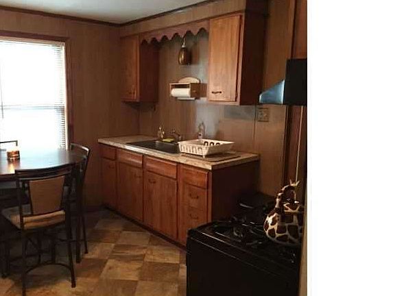 5th image of 246 Crowley Ave