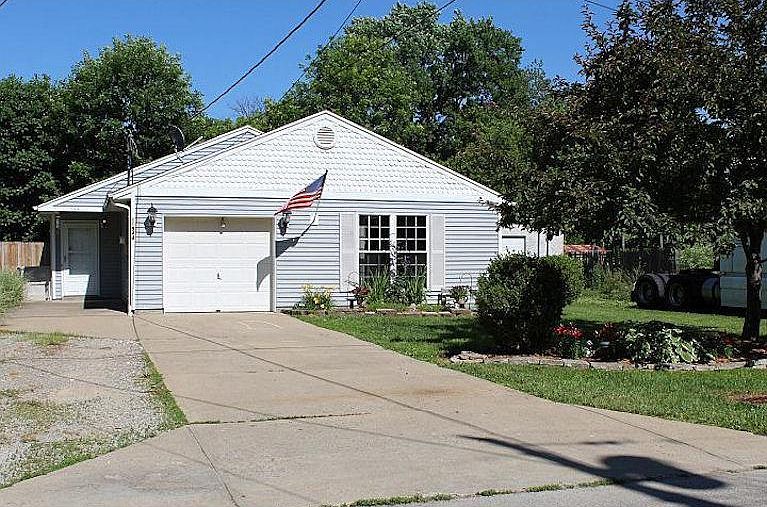 1st image of 11944 5th Ave