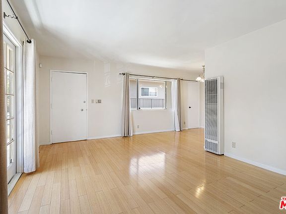 3rd image of 11947 Kiowa Ave APT 5