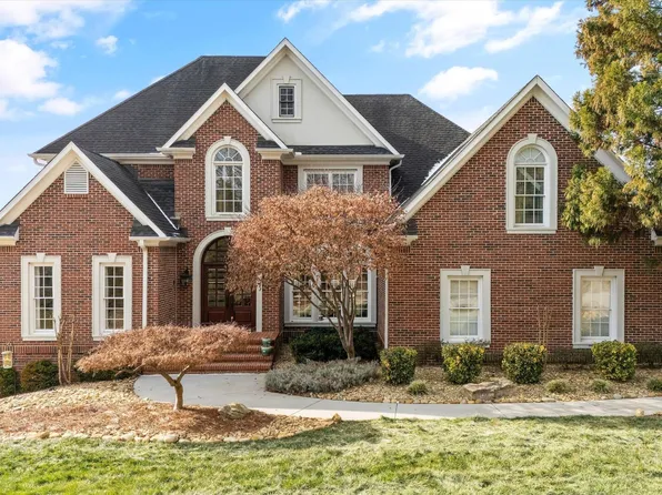 1731 Saint Petersburg Rd, Knoxville, TN 37922