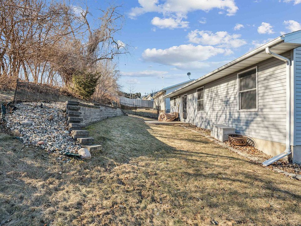 1st image of 2088 Golden Eagle Dr