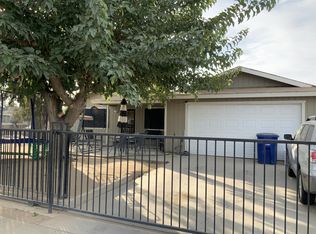 1451 E Laroda Cir, Reedley, CA 93654