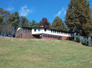 101 Evergreen Trl, Fancy Gap, VA 24328