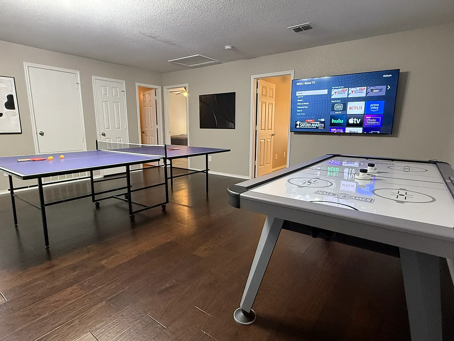 3 bed, 2.5 bath, 2104 sqft, $4,300 — Photo 3