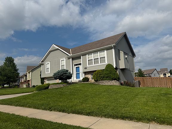 3rd image of 10309 N Cypress Ave