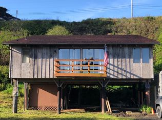 235 1st St SW, Bandon, OR 97411