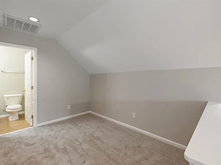 1948 Hubbell Dr — Photo 18