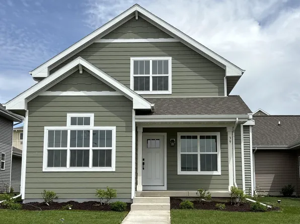 39 Windflower Way, Mount Horeb, WI 53572