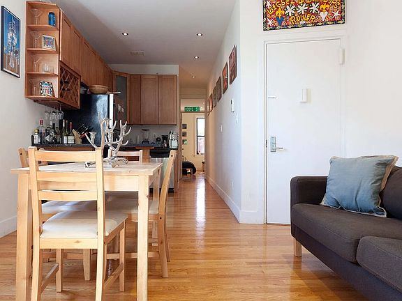 4th image of 215 Maujer St #4A