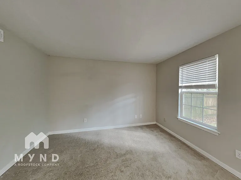 6437 Phillips Ct — Photo 4