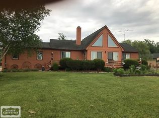 65438 Place Rd, Lenox, MI 48050