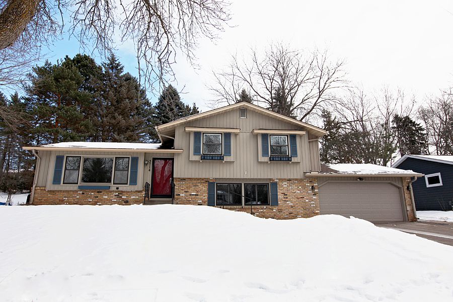 1st image of 3714 Rolling View Dr