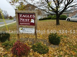 100 Price Dr APT B, Bridgewater, VA 22812