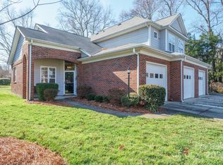 13335 Mint Lake Dr, Matthews, NC 28105