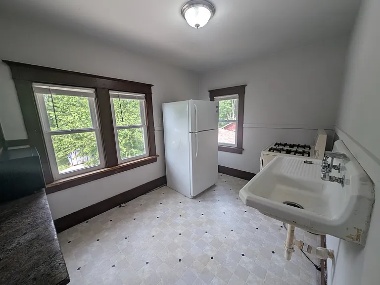 1086 N Cedar St #3 — Photo 14
