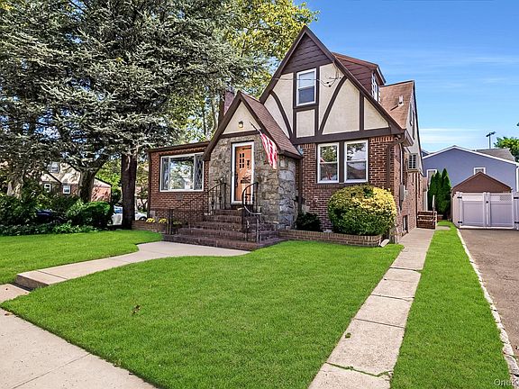 2nd image of 157 Oceanview Road